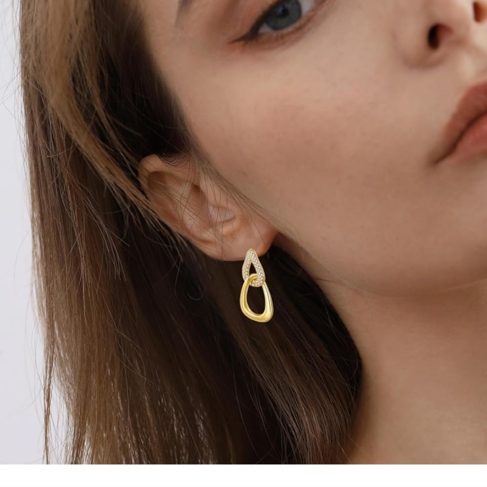 Elegant Gold and Silver Teardrop Earrings - Picture 5 of 6